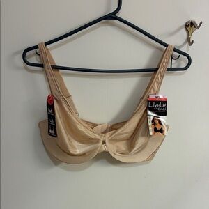 NWT Lilyette by Bali Women's Underwire Bra - Cream in Sz 36D
